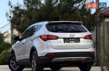 Позашляховик / Кросовер Hyundai Santa FE 2013 в 