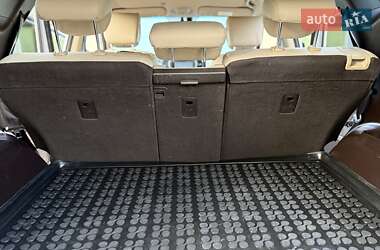Позашляховик / Кросовер Hyundai Santa FE 2013 в 