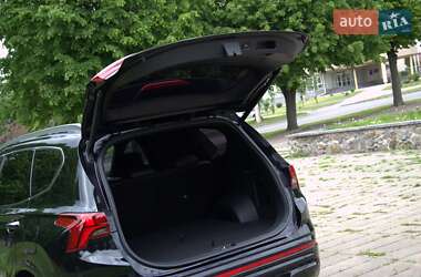 Позашляховик / Кросовер Hyundai Santa FE 2021 в 