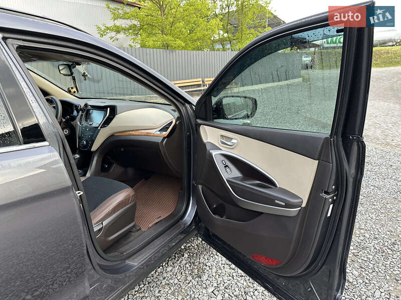 Позашляховик / Кросовер Hyundai Santa FE 2015 в Заліщиках