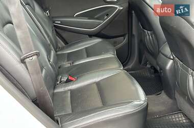 Позашляховик / Кросовер Hyundai Santa FE 2013 в 