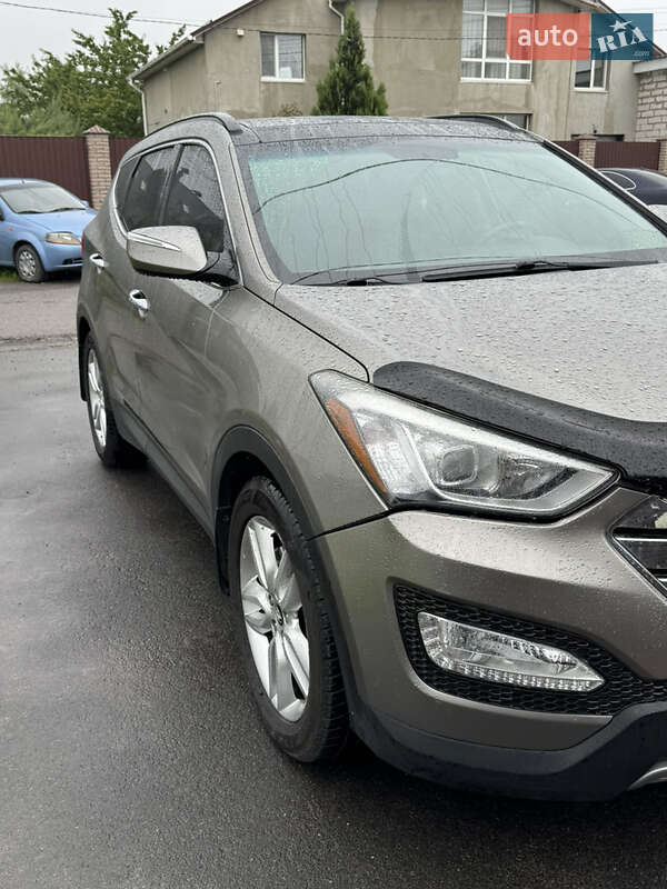 Позашляховик / Кросовер Hyundai Santa FE 2014 в Вінниці