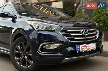 Внедорожник / Кроссовер Hyundai Santa FE 2016 в 
