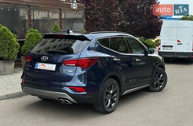 Внедорожник / Кроссовер Hyundai Santa FE 2016 в 