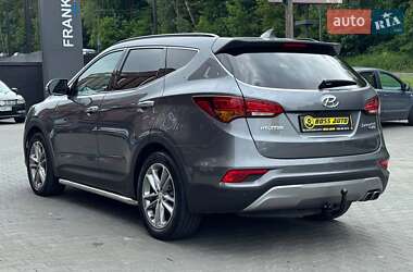 Внедорожник / Кроссовер Hyundai Santa FE 2016 в 