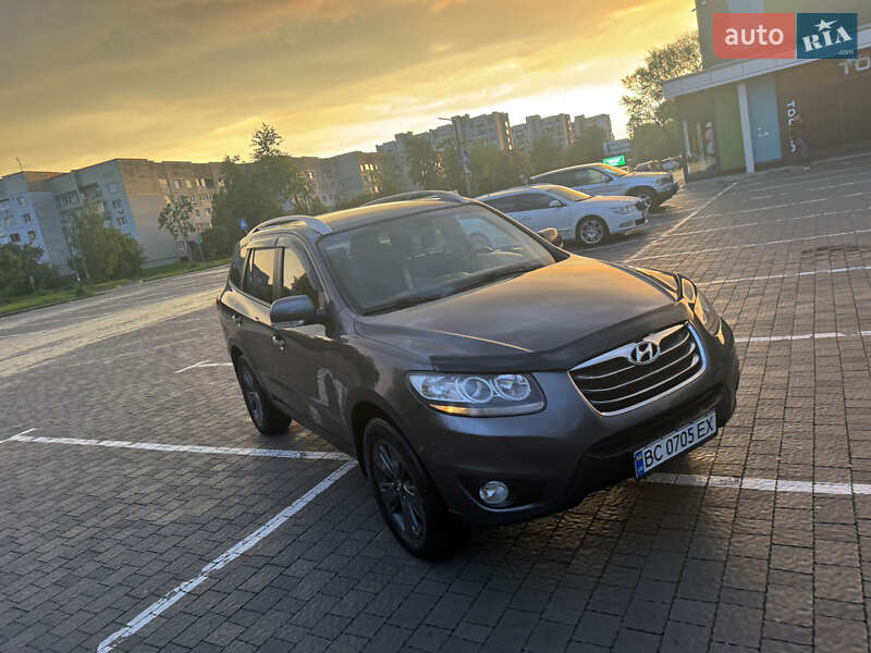 Позашляховик / Кросовер Hyundai Santa FE 2010 в Трускавці