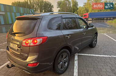 Внедорожник / Кроссовер Hyundai Santa FE 2010 в 