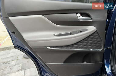 Внедорожник / Кроссовер Hyundai Santa FE 2020 в 