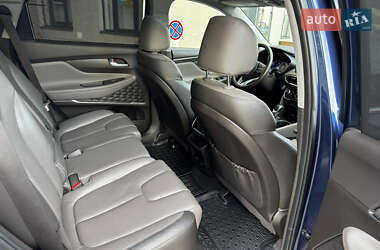 Внедорожник / Кроссовер Hyundai Santa FE 2020 в 