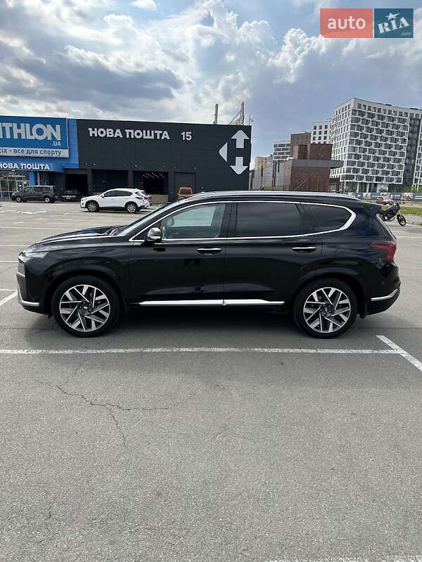 Позашляховик / Кросовер Hyundai Santa FE 2021 в 