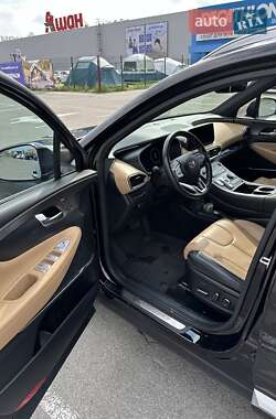 Позашляховик / Кросовер Hyundai Santa FE 2021 в 