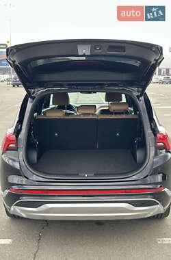 Позашляховик / Кросовер Hyundai Santa FE 2021 в 