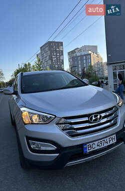 Внедорожник / Кроссовер Hyundai Santa FE 2013 в 
