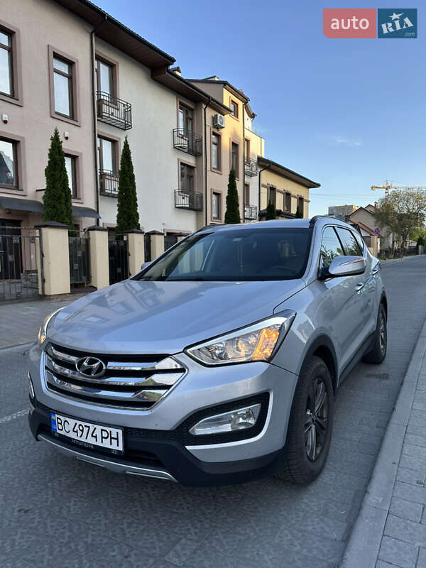 Внедорожник / Кроссовер Hyundai Santa FE 2013 в 