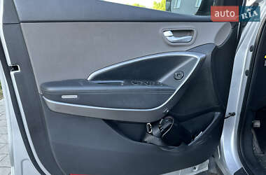 Внедорожник / Кроссовер Hyundai Santa FE 2013 в 
