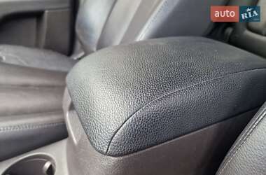 Позашляховик / Кросовер Hyundai Santa FE 2011 в 