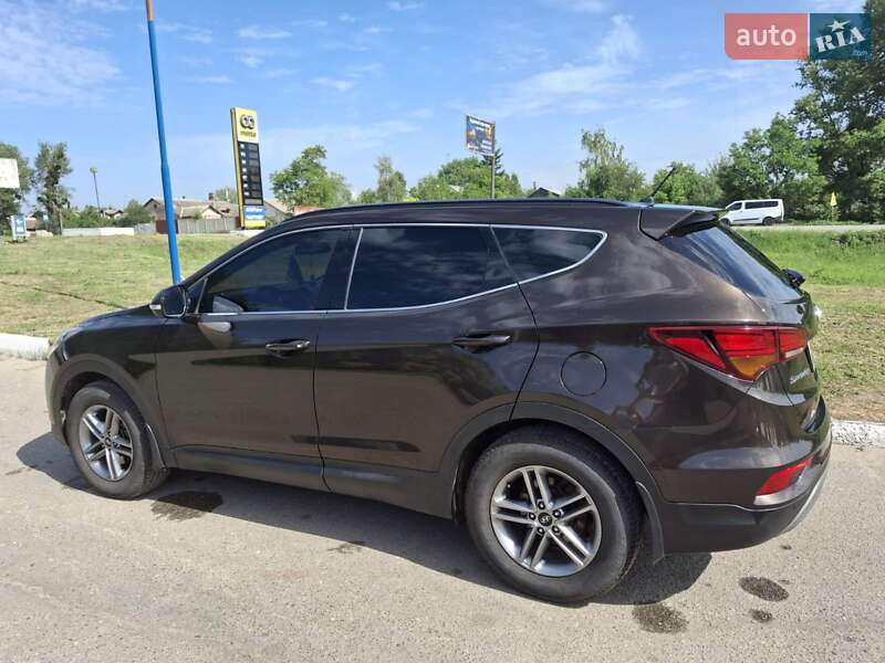 Позашляховик / Кросовер Hyundai Santa FE 2017 в Харкові