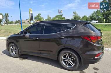 Позашляховик / Кросовер Hyundai Santa FE 2017 в 
