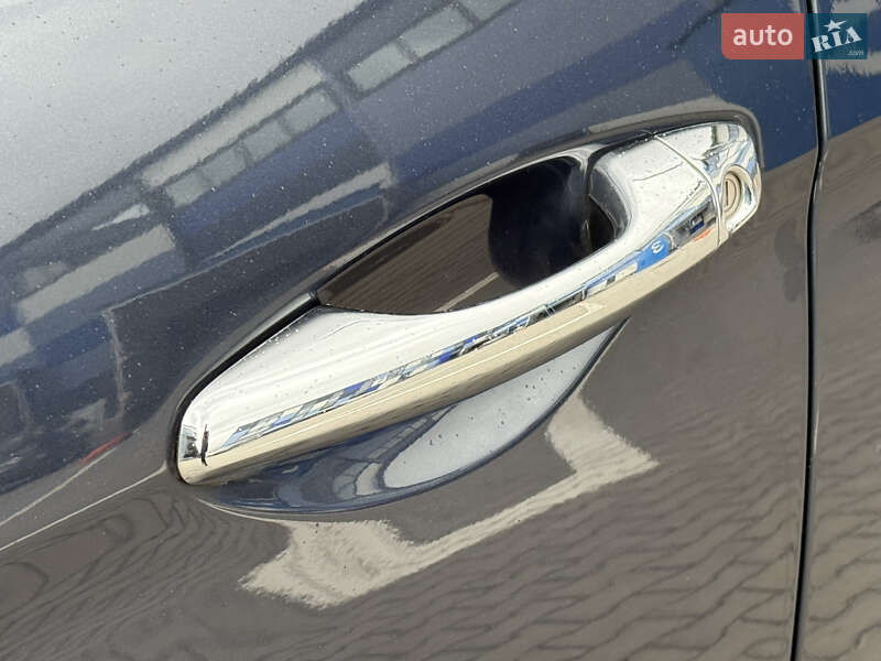 Позашляховик / Кросовер Hyundai Santa FE 2014 в Рівному