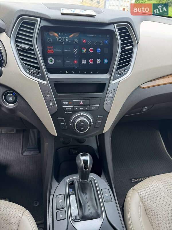 Внедорожник / Кроссовер Hyundai Santa FE 2014 в Хмельницком