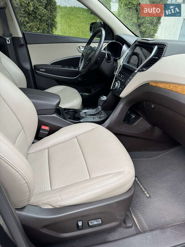 Внедорожник / Кроссовер Hyundai Santa FE 2014 в Хмельницком