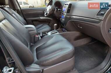 Позашляховик / Кросовер Hyundai Santa FE 2011 в 