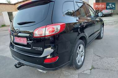 Позашляховик / Кросовер Hyundai Santa FE 2011 в 