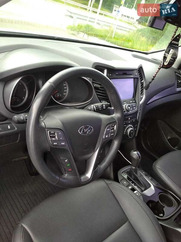 Позашляховик / Кросовер Hyundai Santa FE 2014 в Могилів-Подільському