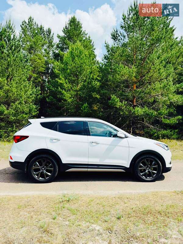 Позашляховик / Кросовер Hyundai Santa FE 2016 в Києві