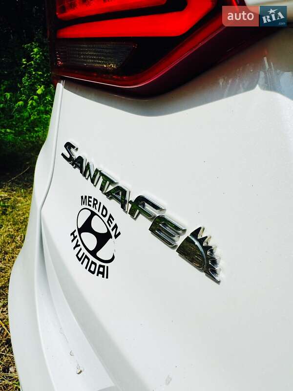 Позашляховик / Кросовер Hyundai Santa FE 2016 в Києві