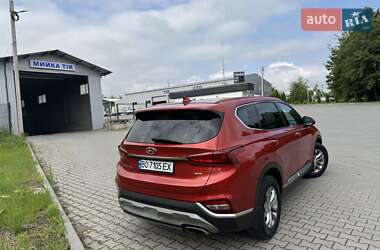 Позашляховик / Кросовер Hyundai Santa FE 2019 в 
