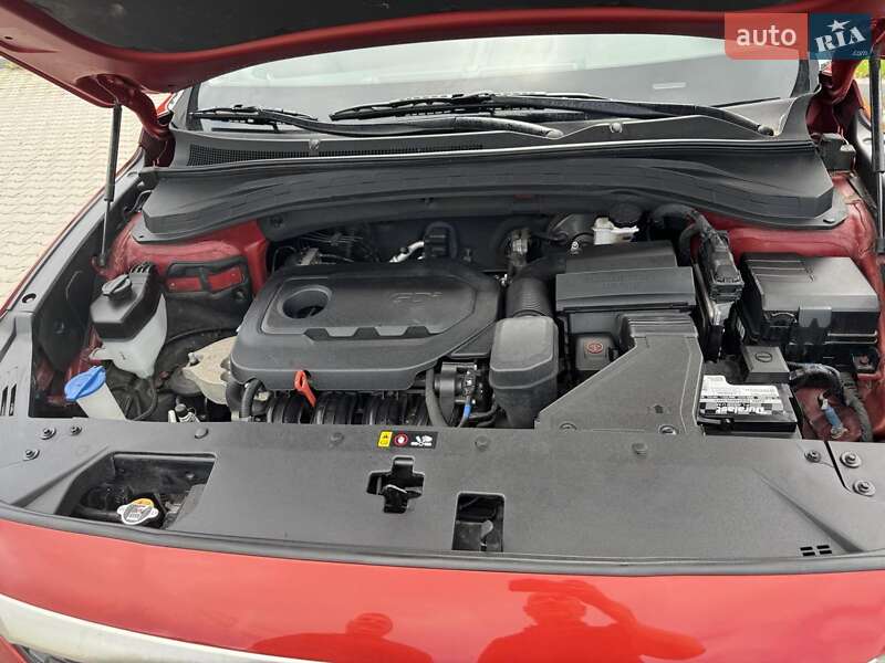 Внедорожник / Кроссовер Hyundai Santa FE 2019 в Хмельницком