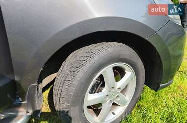 Внедорожник / Кроссовер Hyundai Santa FE 2010 в 
