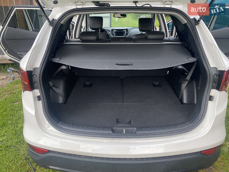 Внедорожник / Кроссовер Hyundai Santa FE 2014 в Ровно