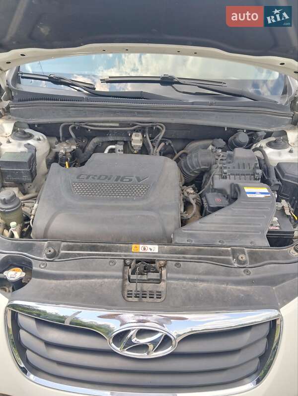 Позашляховик / Кросовер Hyundai Santa FE 2012 в Дніпрі