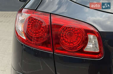 Внедорожник / Кроссовер Hyundai Santa FE 2010 в 