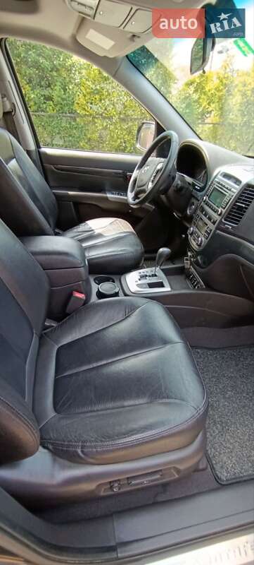Позашляховик / Кросовер Hyundai Santa FE 2011 в Луцьку