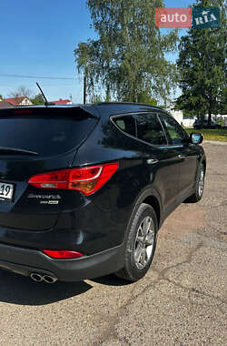 Внедорожник / Кроссовер Hyundai Santa FE 2013 в 