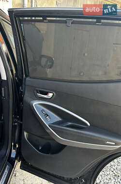 Внедорожник / Кроссовер Hyundai Santa FE 2013 в 