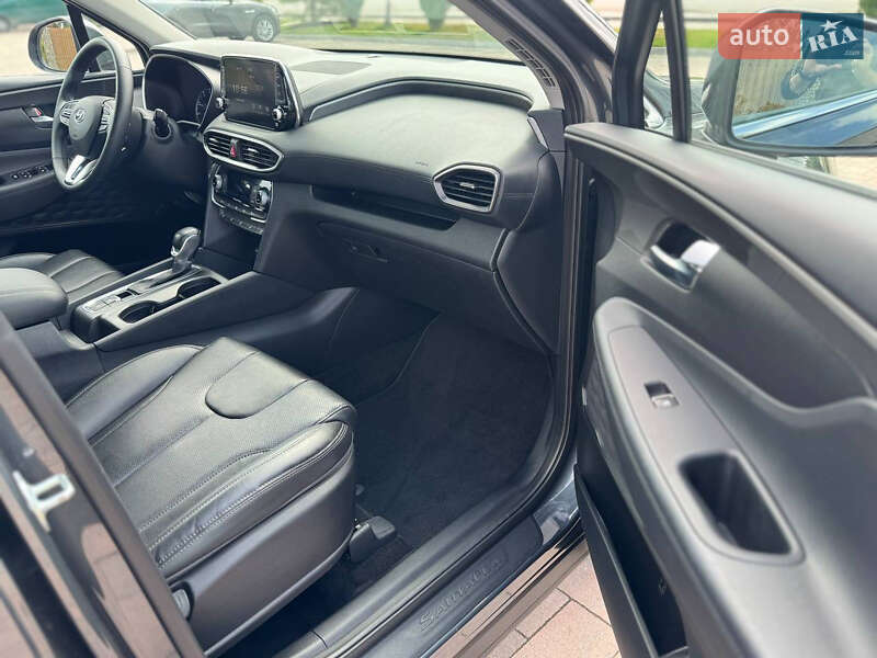 Внедорожник / Кроссовер Hyundai Santa FE 2020 в Ивано-Франковске