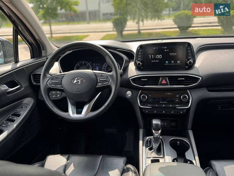 Внедорожник / Кроссовер Hyundai Santa FE 2020 в Ивано-Франковске