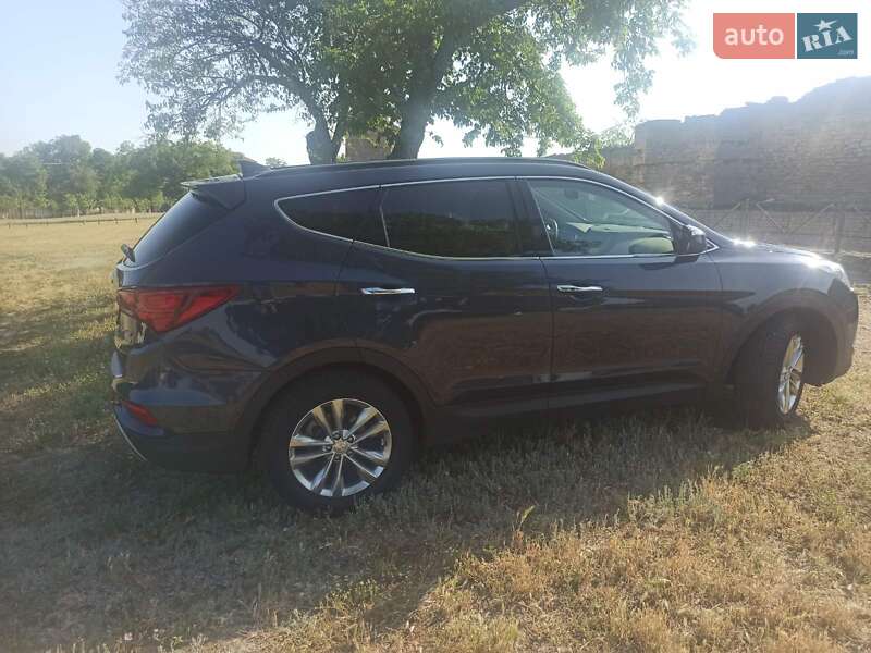 Позашляховик / Кросовер Hyundai Santa FE 2016 в Одесі