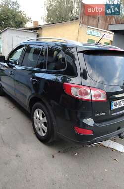 Позашляховик / Кросовер Hyundai Santa FE 2010 в Ємільчиному