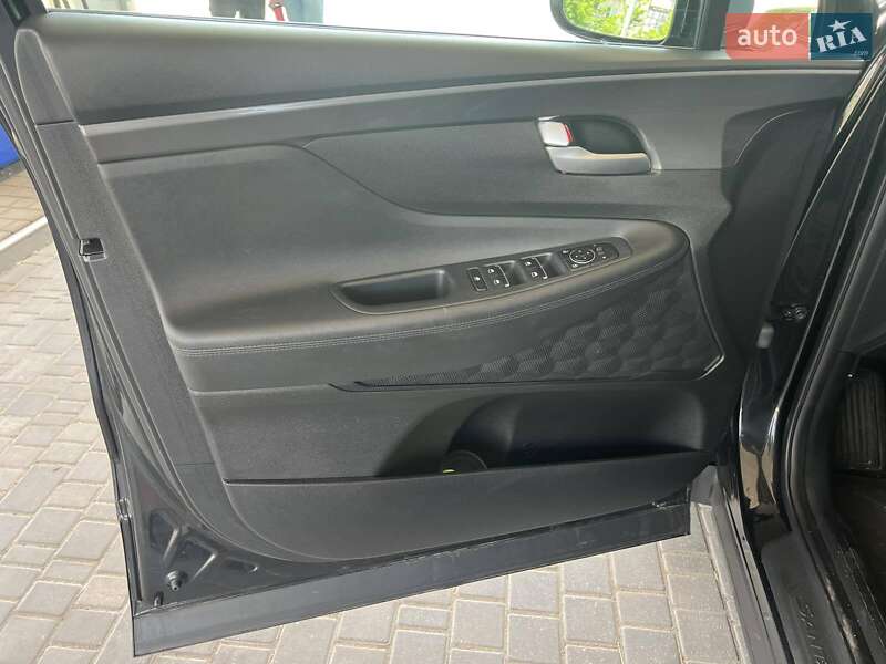 Позашляховик / Кросовер Hyundai Santa FE 2021 в Миколаєві