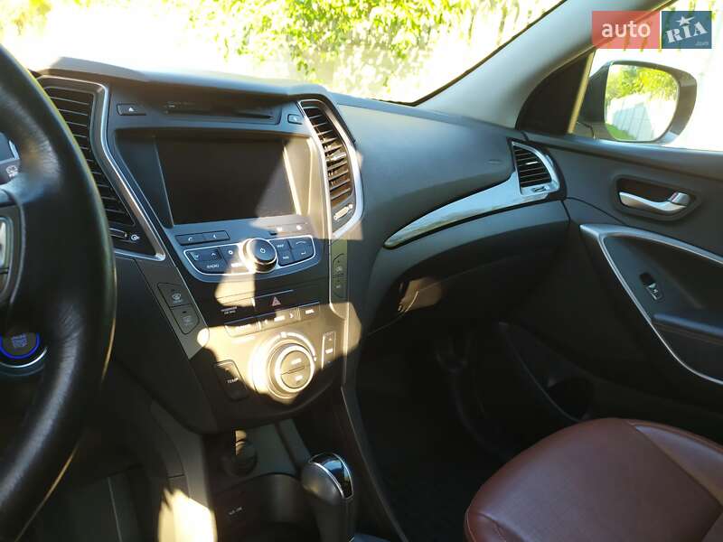 Внедорожник / Кроссовер Hyundai Santa FE 2013 в Киеве