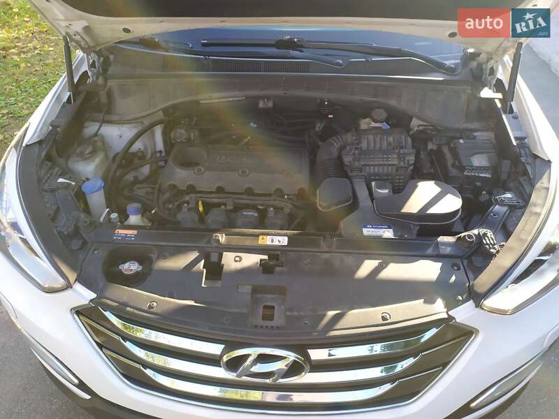 Внедорожник / Кроссовер Hyundai Santa FE 2013 в Киеве