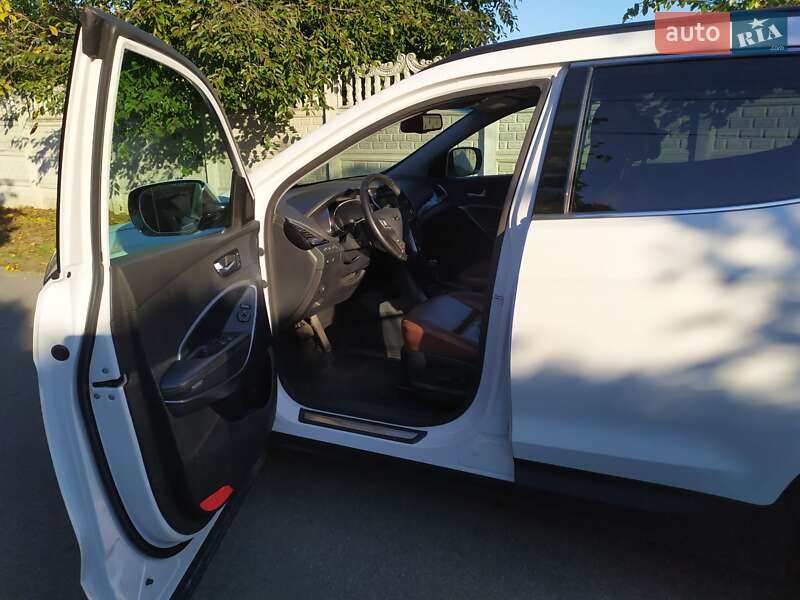 Внедорожник / Кроссовер Hyundai Santa FE 2013 в Киеве
