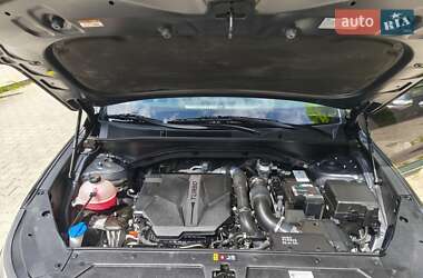 Внедорожник / Кроссовер Hyundai Santa FE 2021 в 
