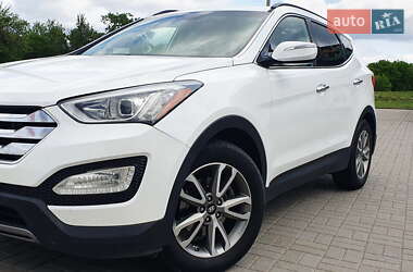 Внедорожник / Кроссовер Hyundai Santa FE 2015 в 