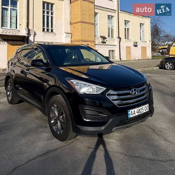 Позашляховик / Кросовер Hyundai Santa FE 2015 в Києві